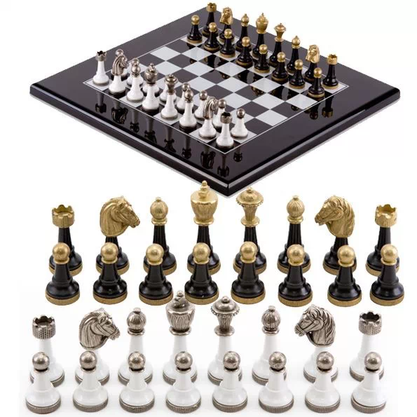 Шахматы подарочные 'Black and White'