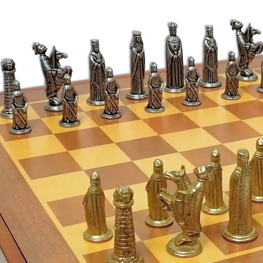 Шахматы подарочные 'Средневековье'